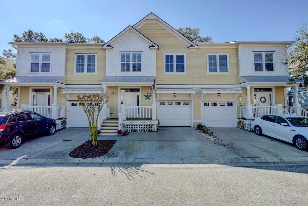 213 River Gate Lane - Photo 1