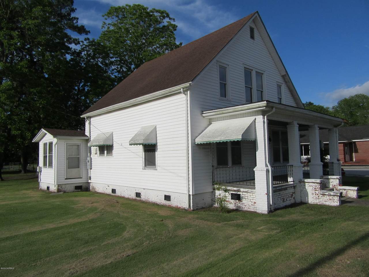 402 Main Street - Photo 1