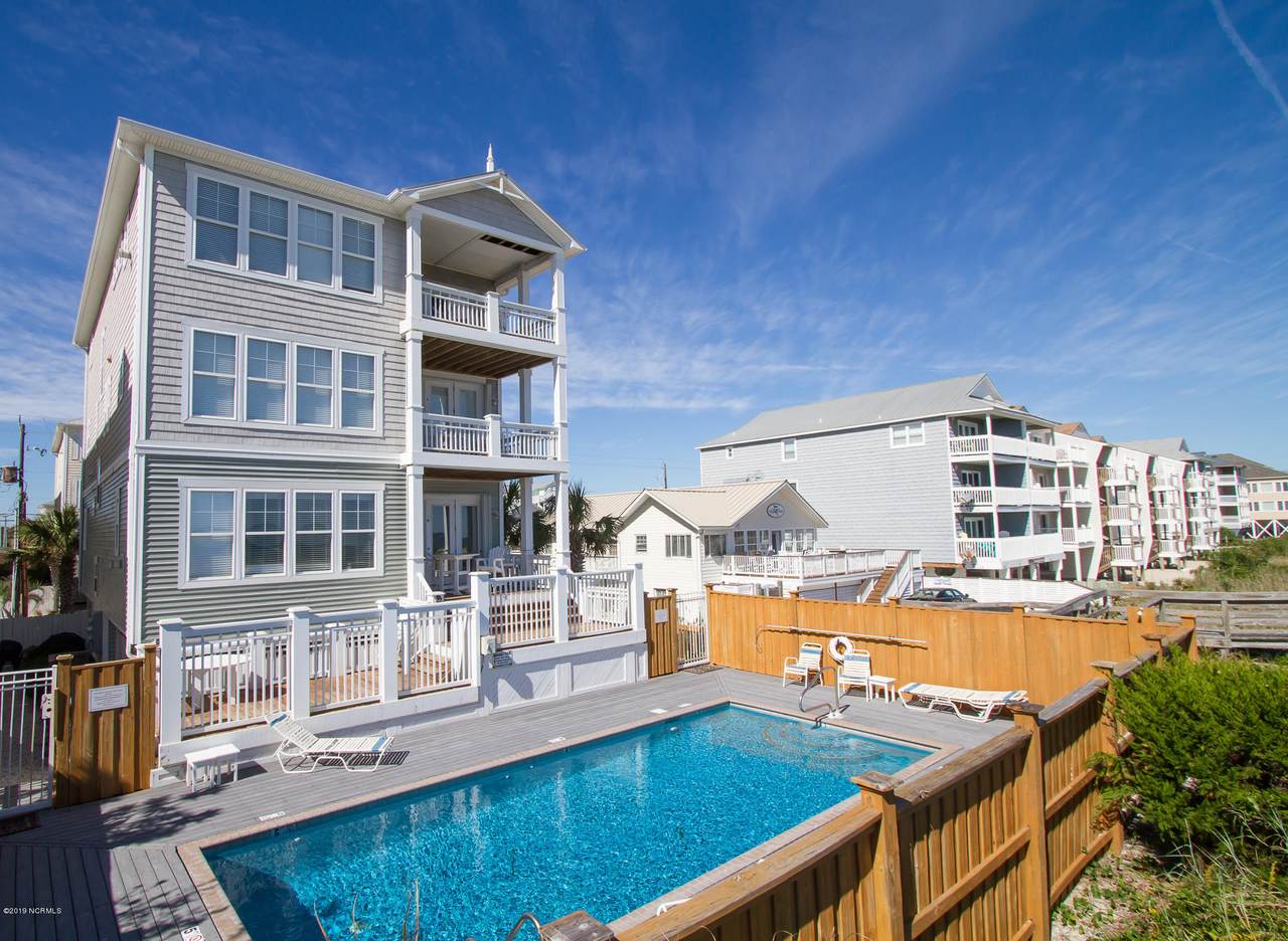 618 Carolina Beach Avenue - Photo 1
