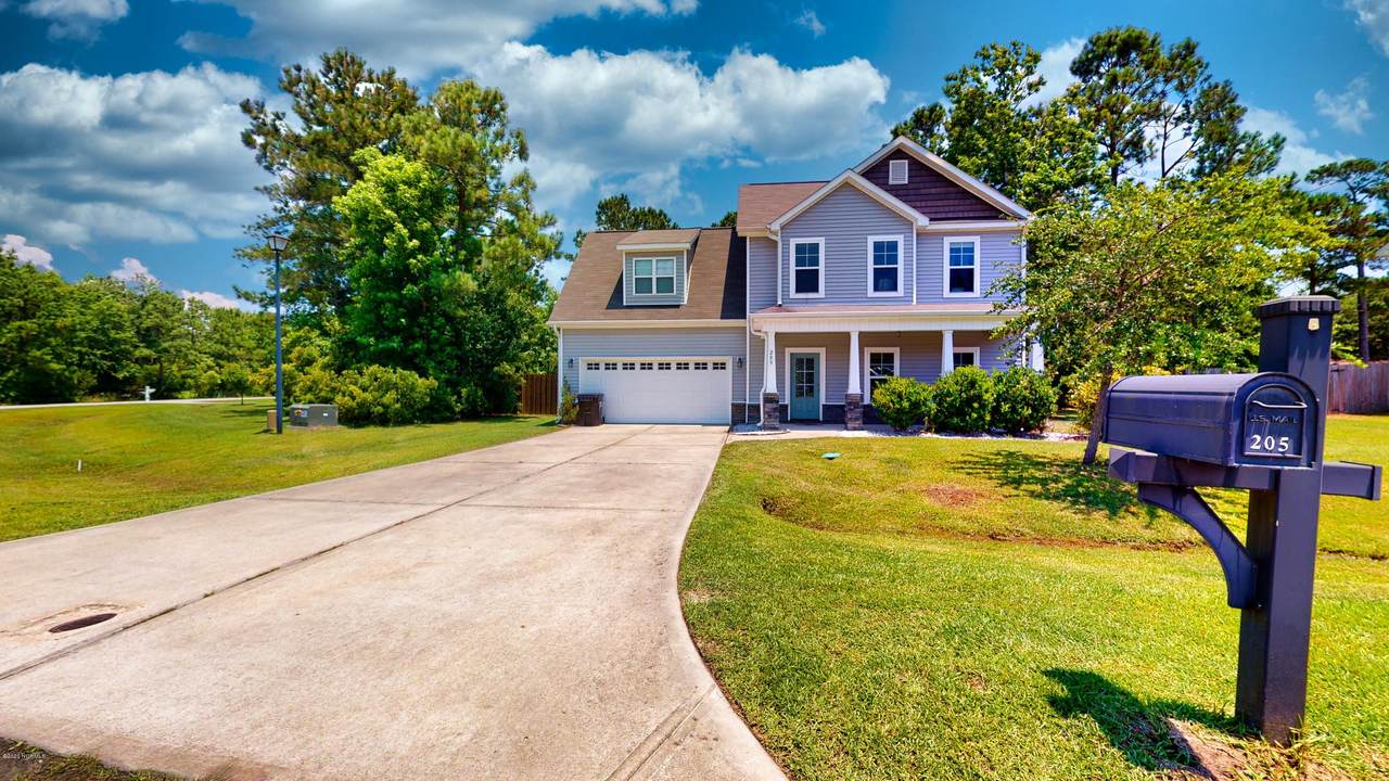 205 Wintergreen Lane - Photo 1