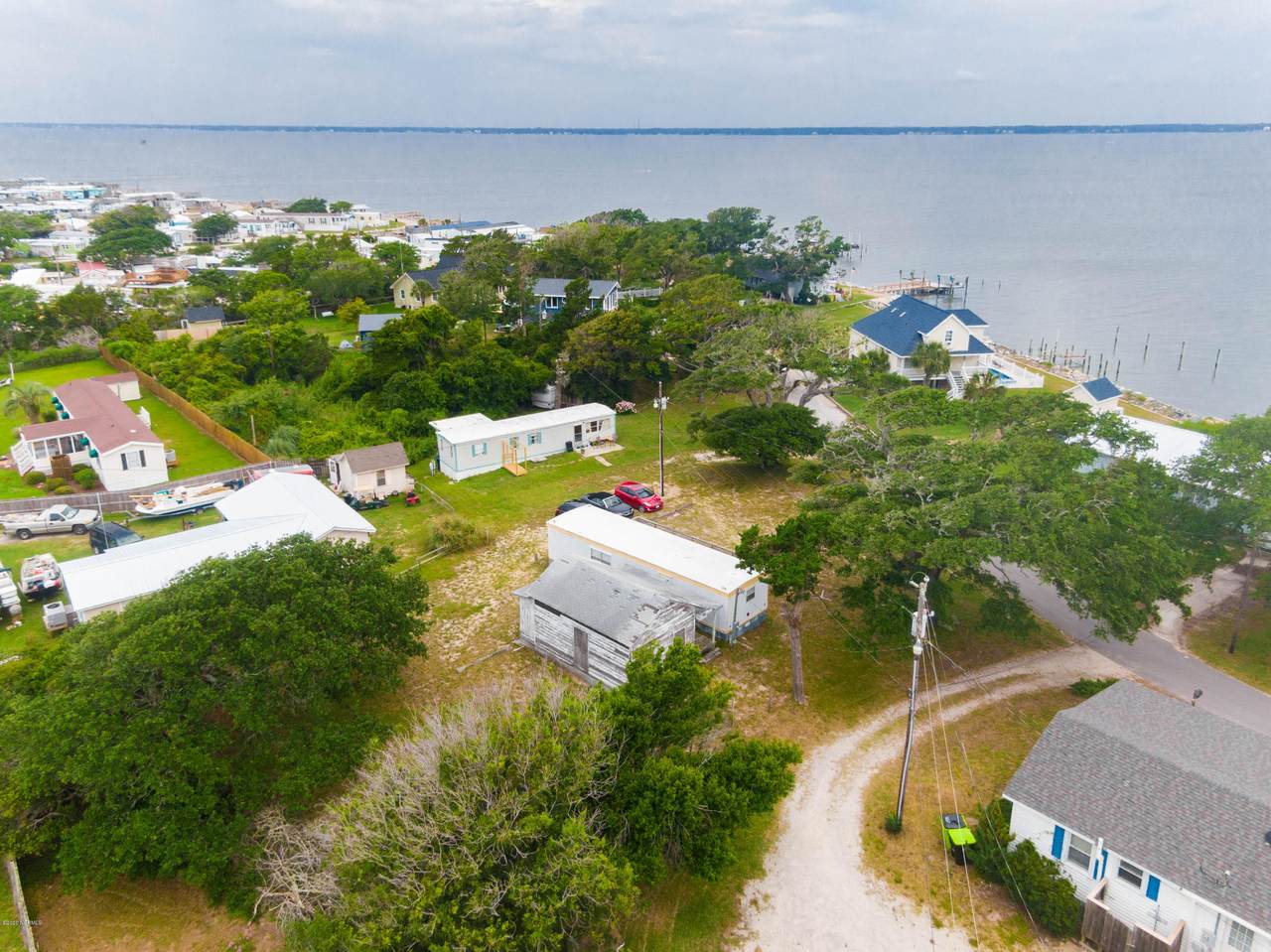 227 Shore Drive - Photo 1