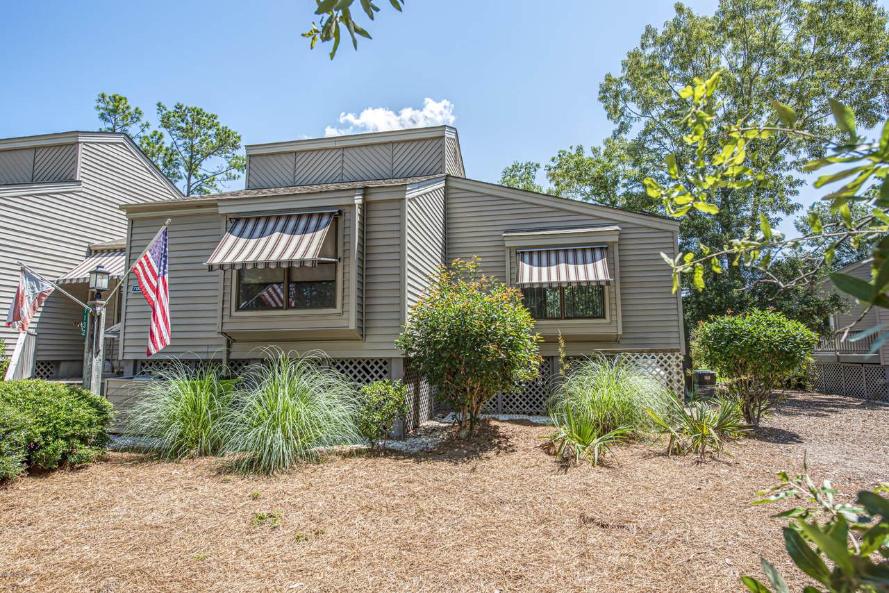 7132 Windward Drive - Photo 1