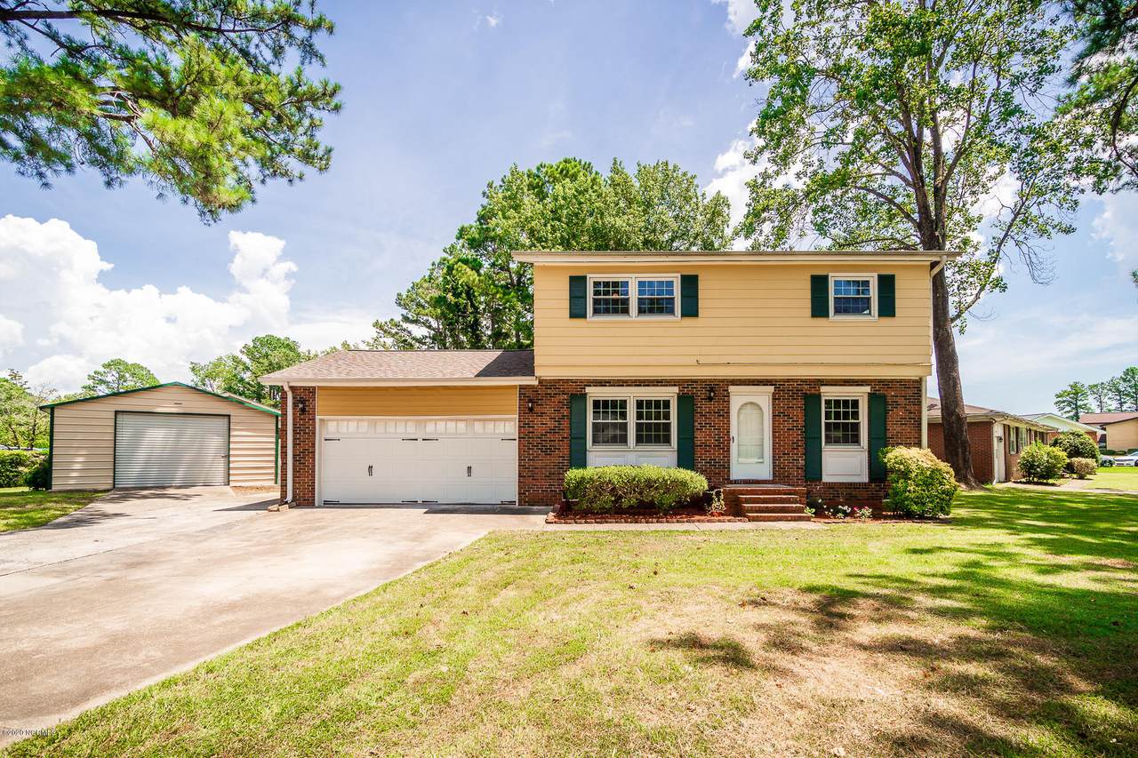 404 Oakwood Avenue - Photo 1