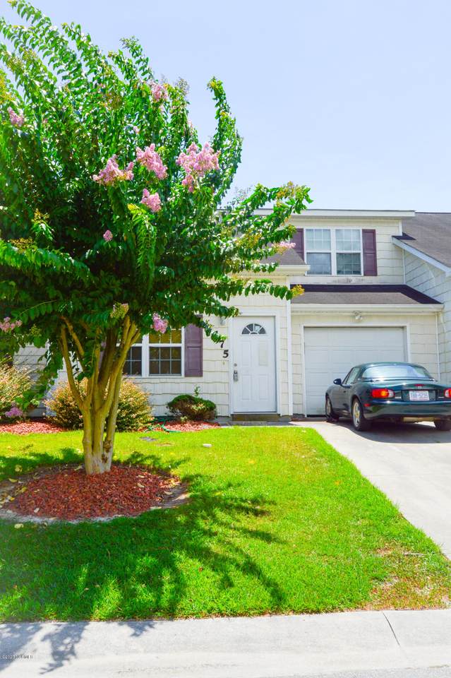 175 Kelly Circle - Photo 1