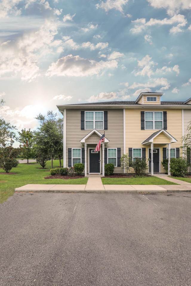 201 Toucan Way - Photo 1