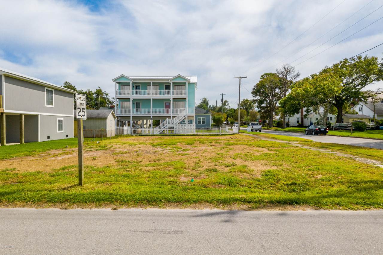 308 8th Street - Photo 1