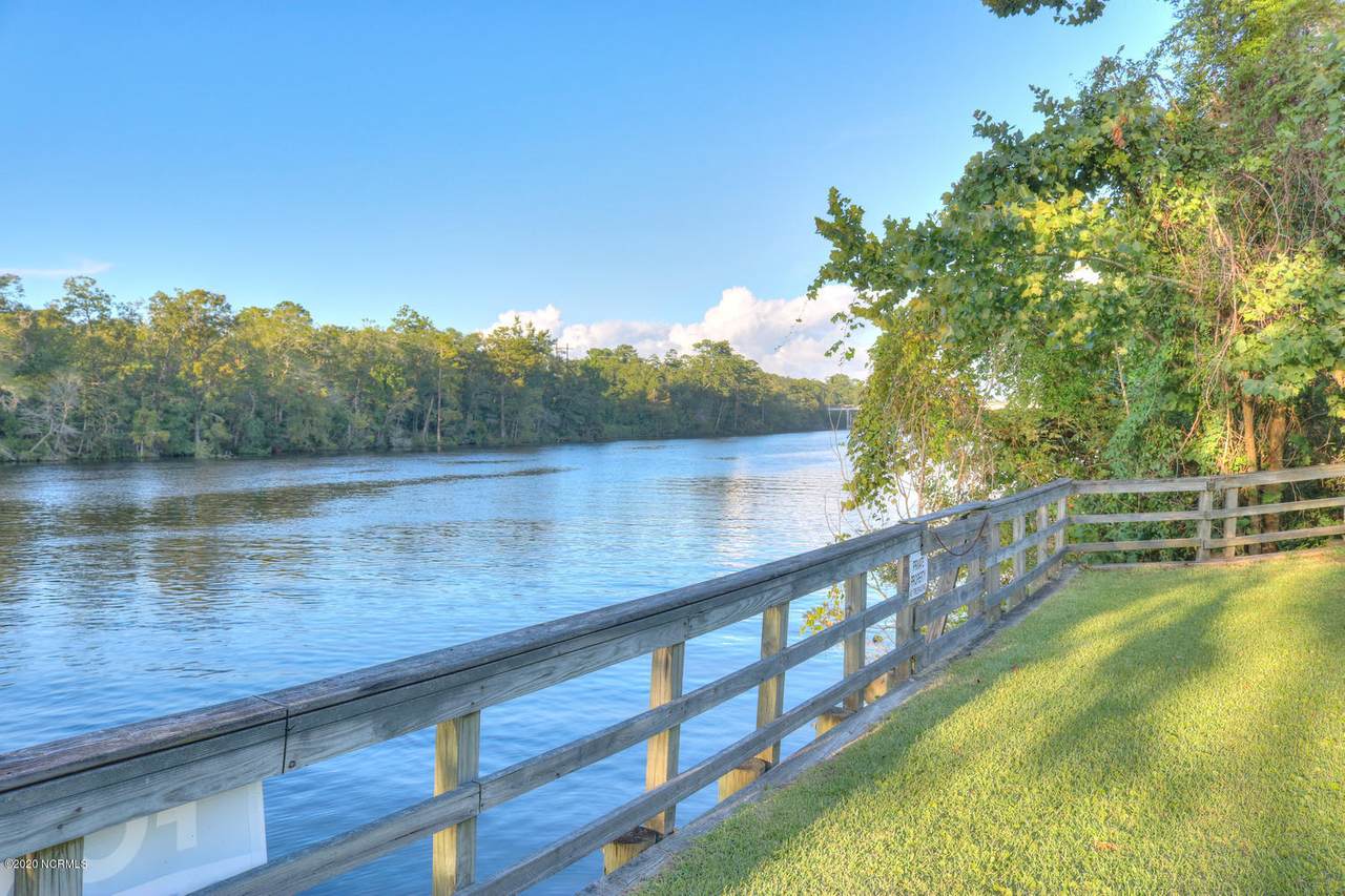 4117 Cape Landing Road - Photo 1