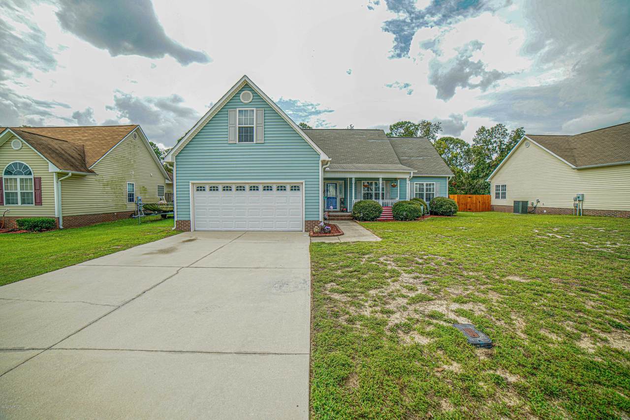 202 Star Gazer Court - Photo 1