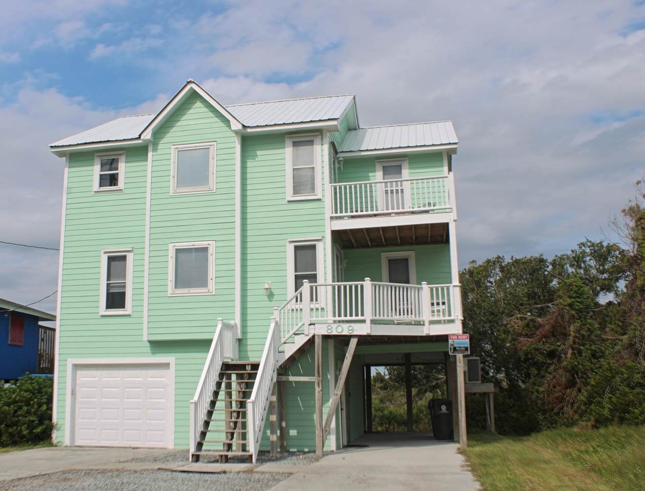 809 Topsail Drive - Photo 1