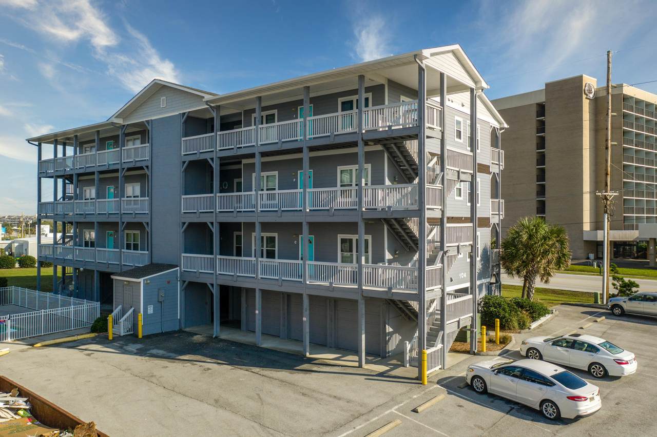 104 Pelican Drive - Photo 1