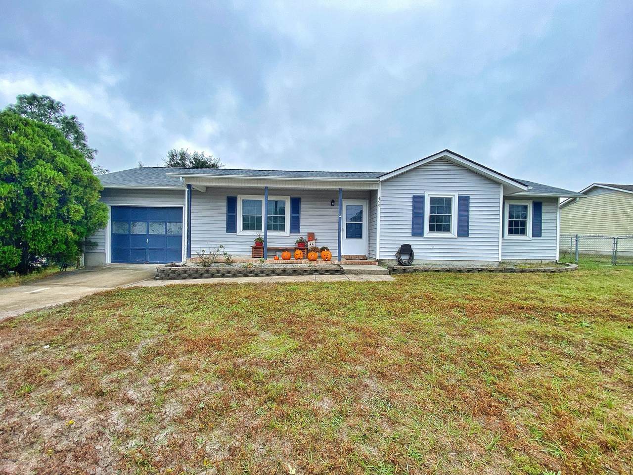499 Sand Ridge Road - Photo 1