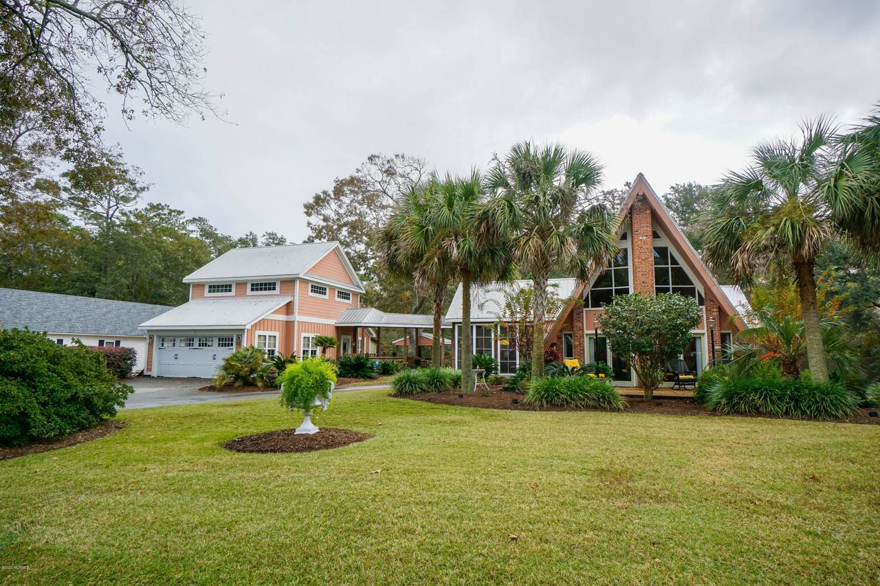 819 Elizabeth Drive - Photo 1