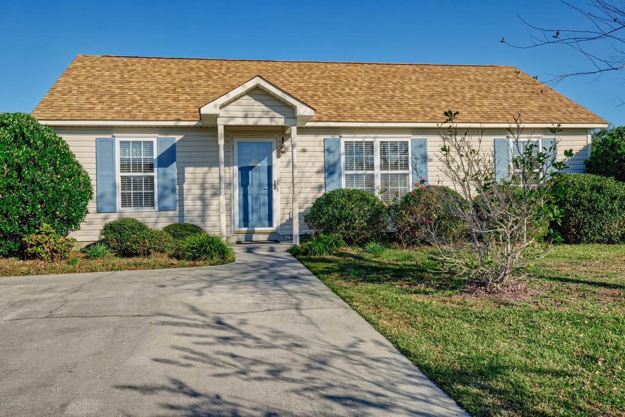 2703 Valor Drive - Photo 1