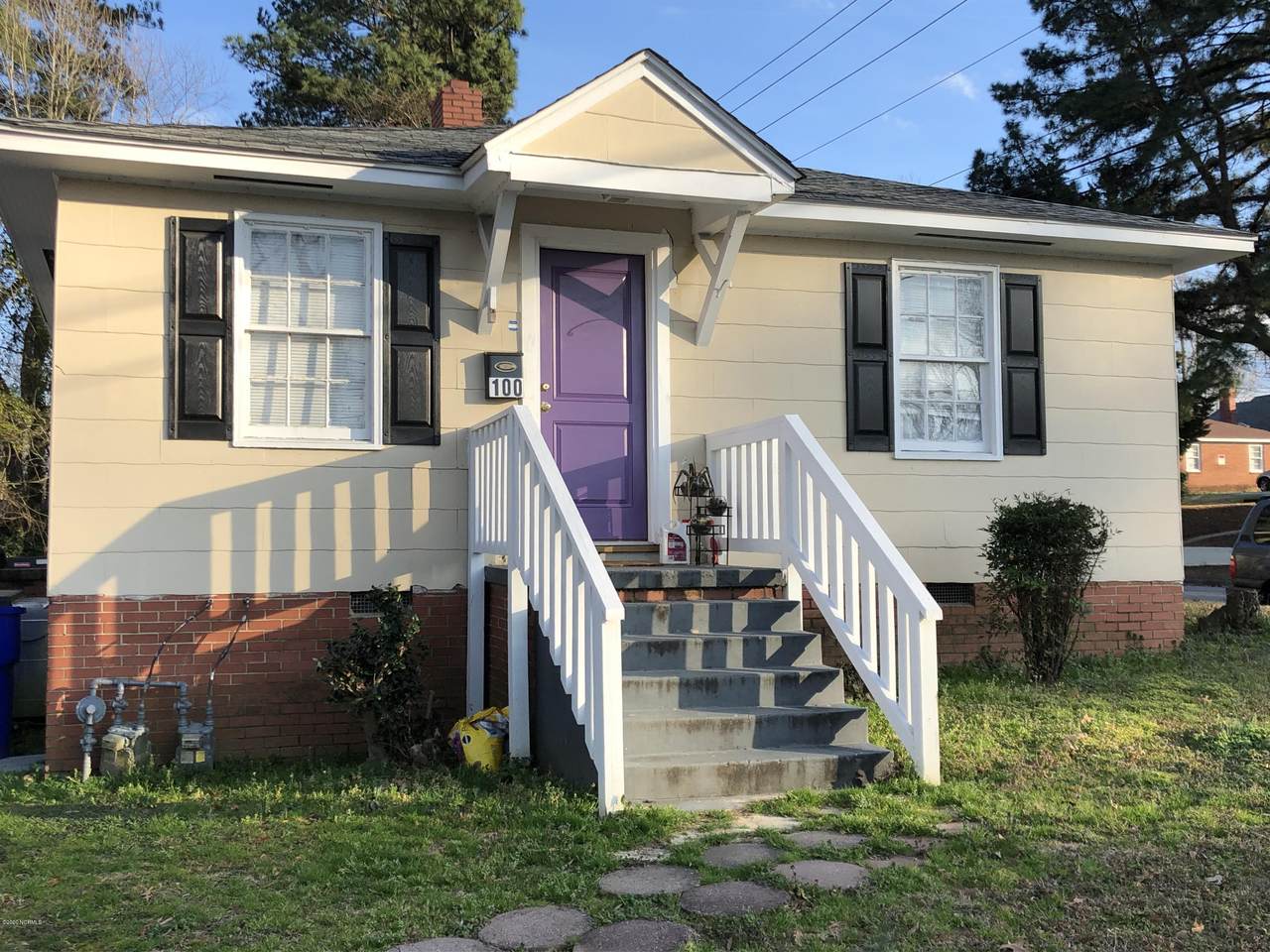 100 Holly Street - Photo 1