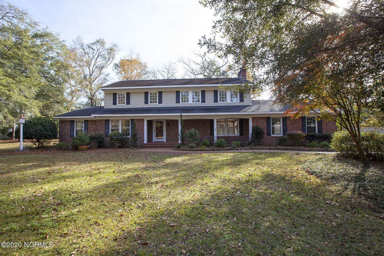 2709 Shandy Lane - Photo 1