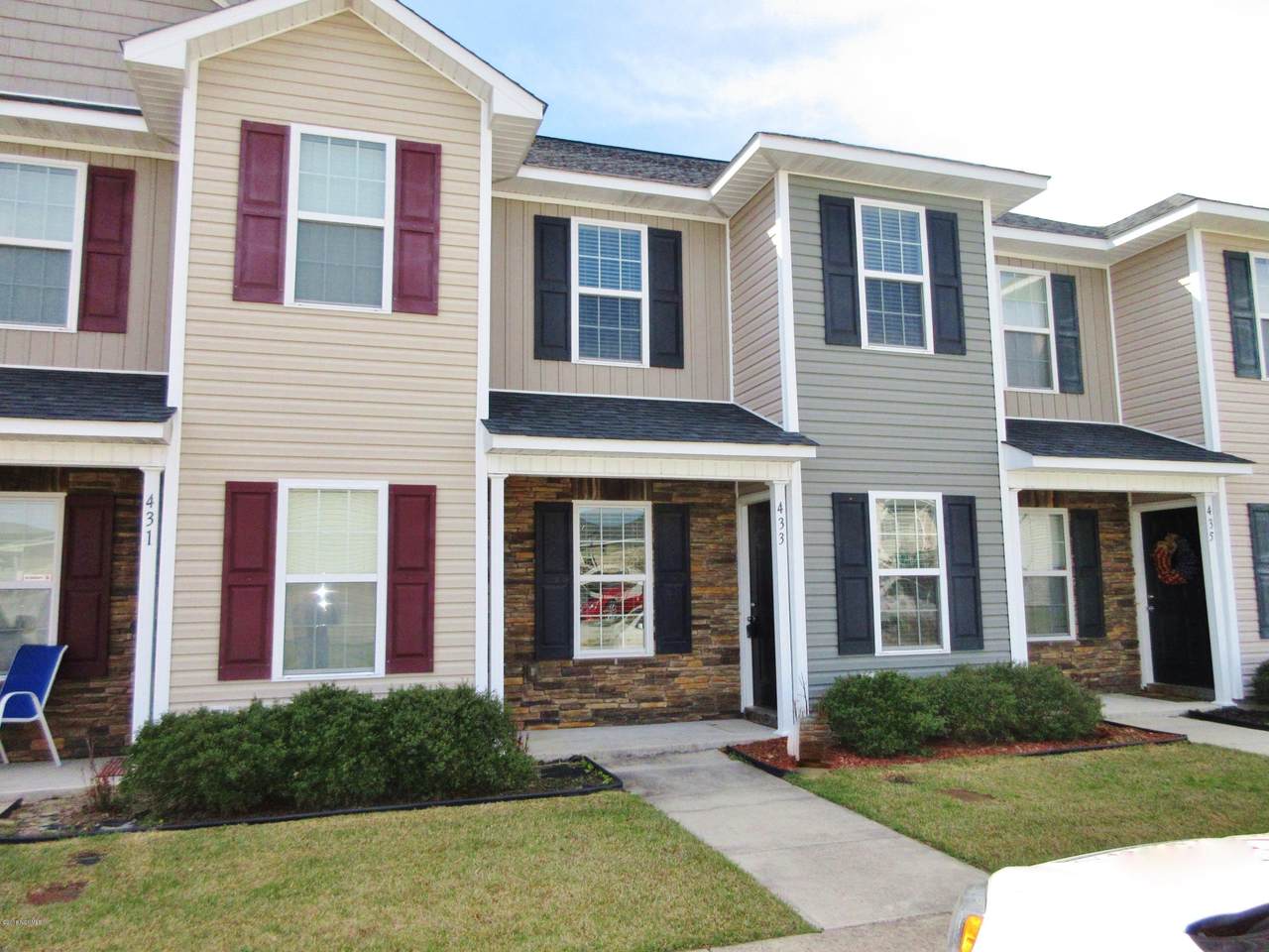 433 Falls Cove - Photo 1