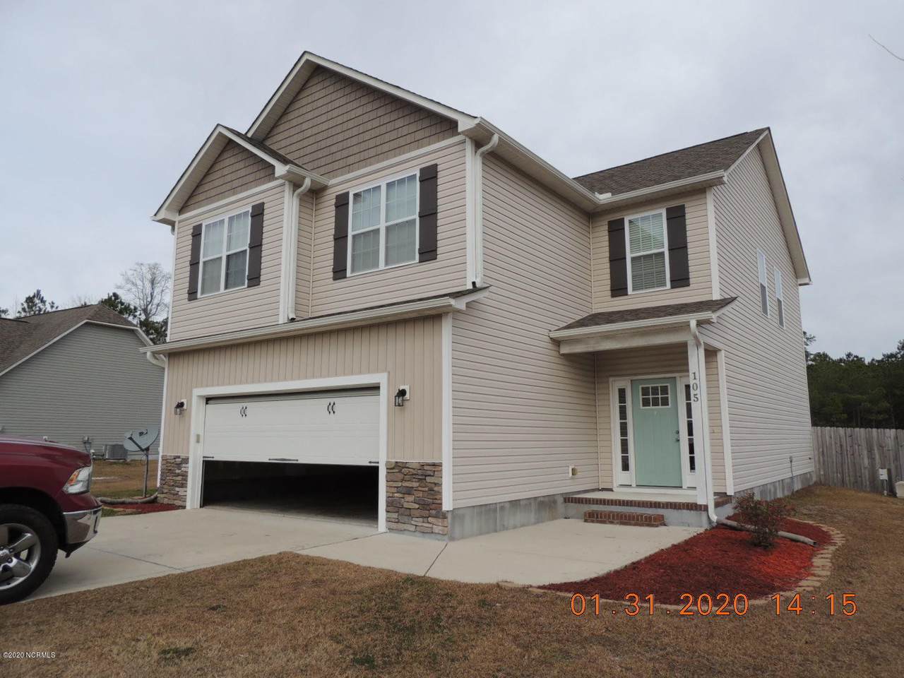 105 Sparrows Point Lane - Photo 1