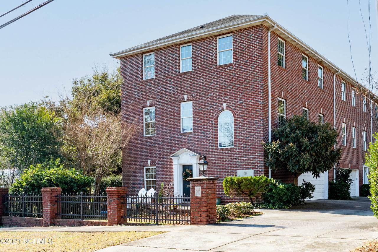 622 2nd Street - Photo 1
