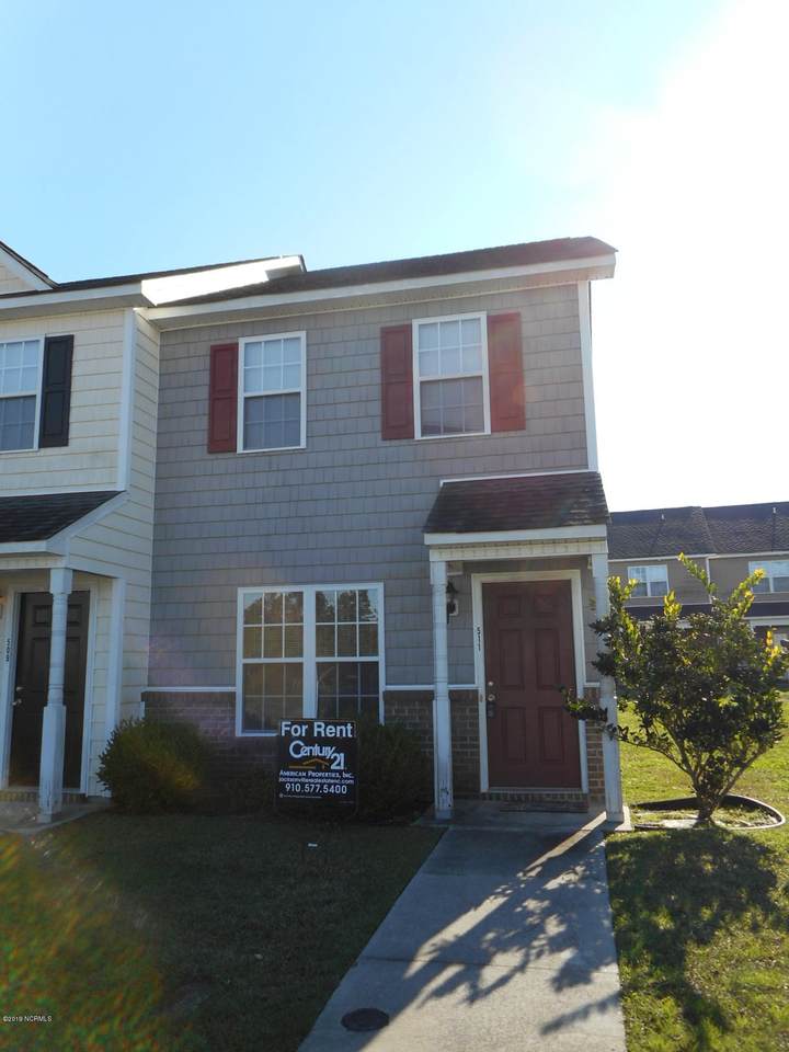 511 Springwood Drive - Photo 1