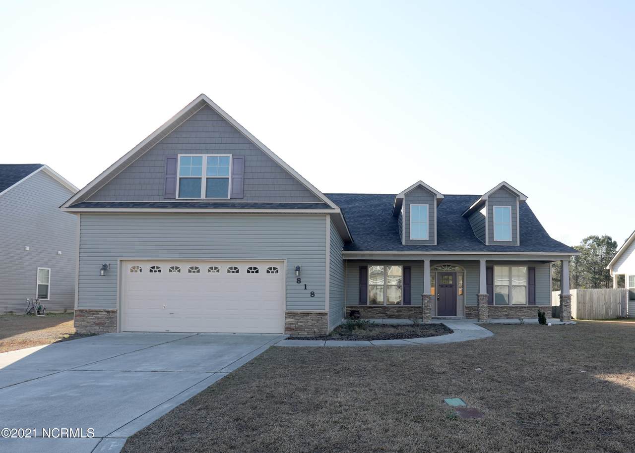 818 Tuscarora Trail - Photo 1