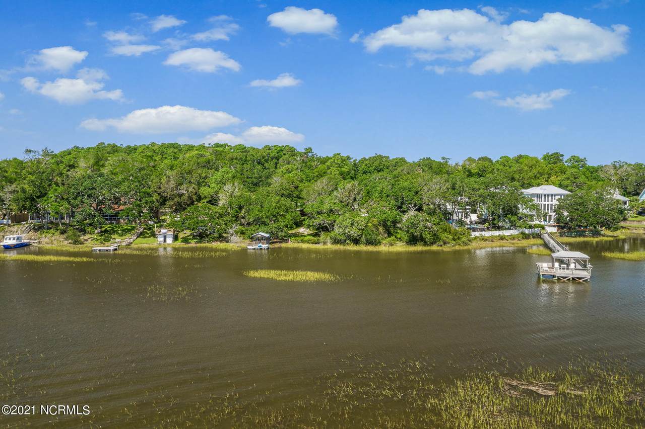 1716 Hemingway Drive - Photo 1