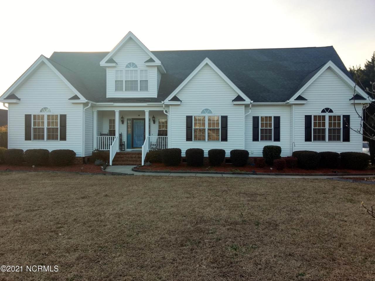 5126 Plantation Drive - Photo 1