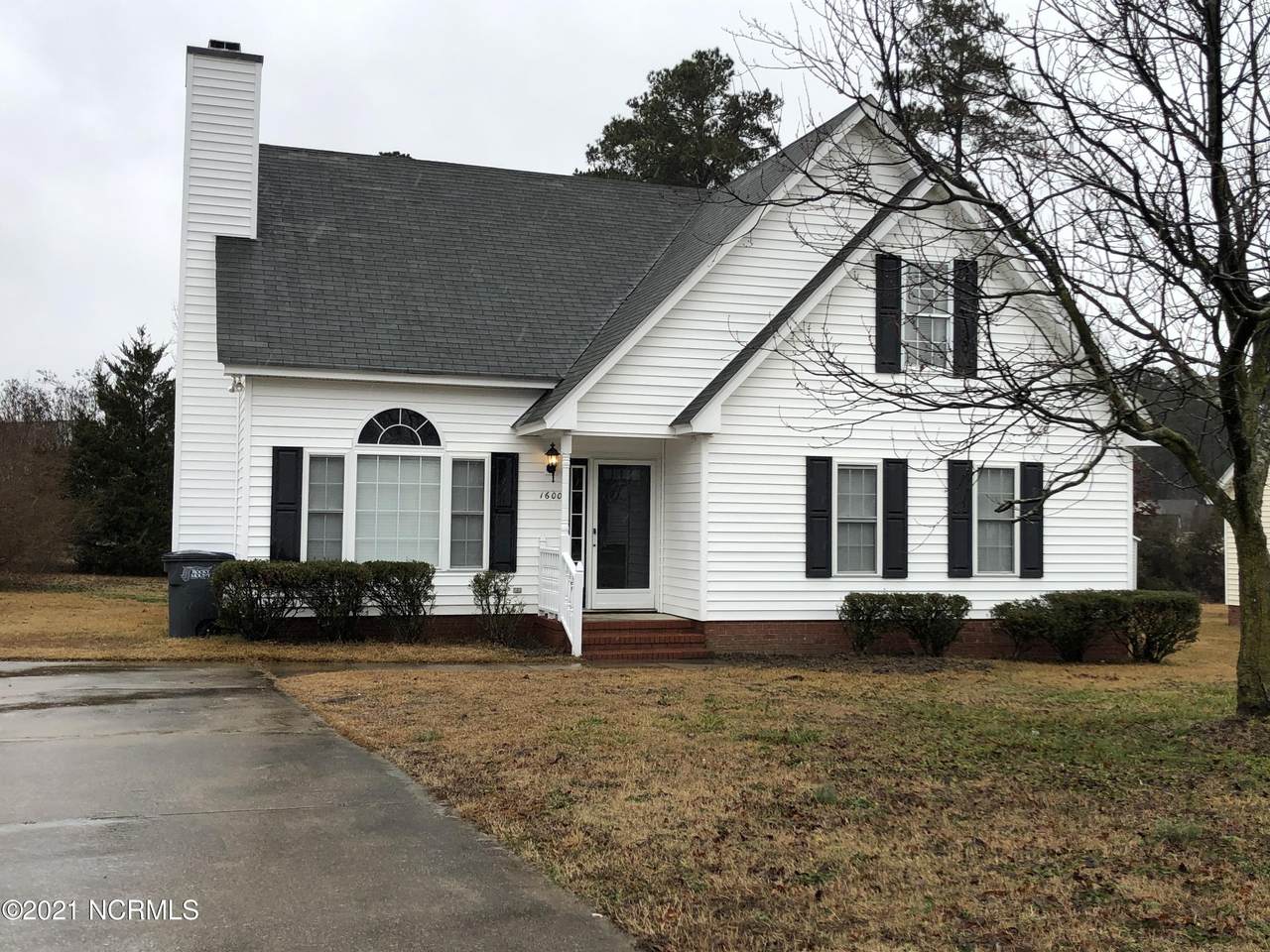 1600 Winterberry Drive - Photo 1