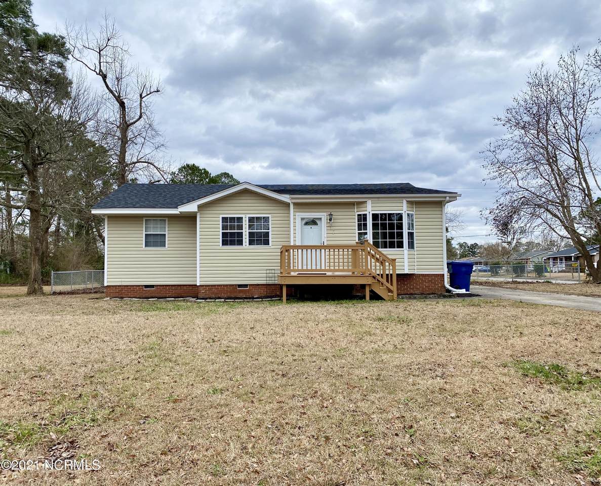 313 Woodhaven Drive - Photo 1