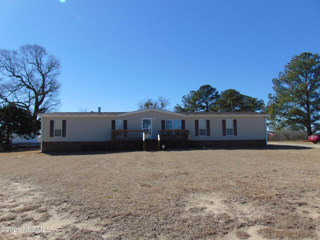 2512 Pecan Drive - Photo 1