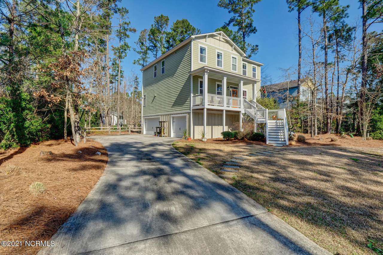 313 Lord Drive - Photo 1