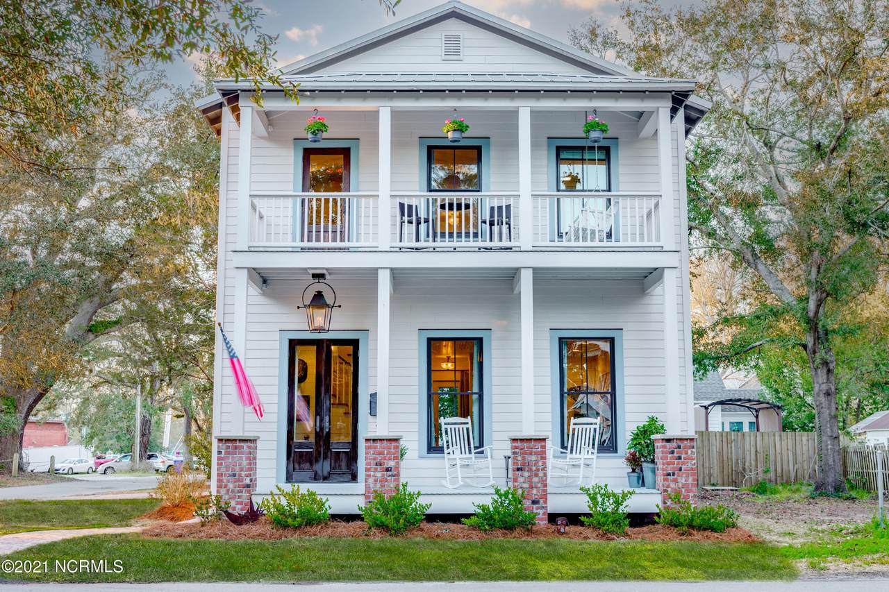 302 Dry Street - Photo 1