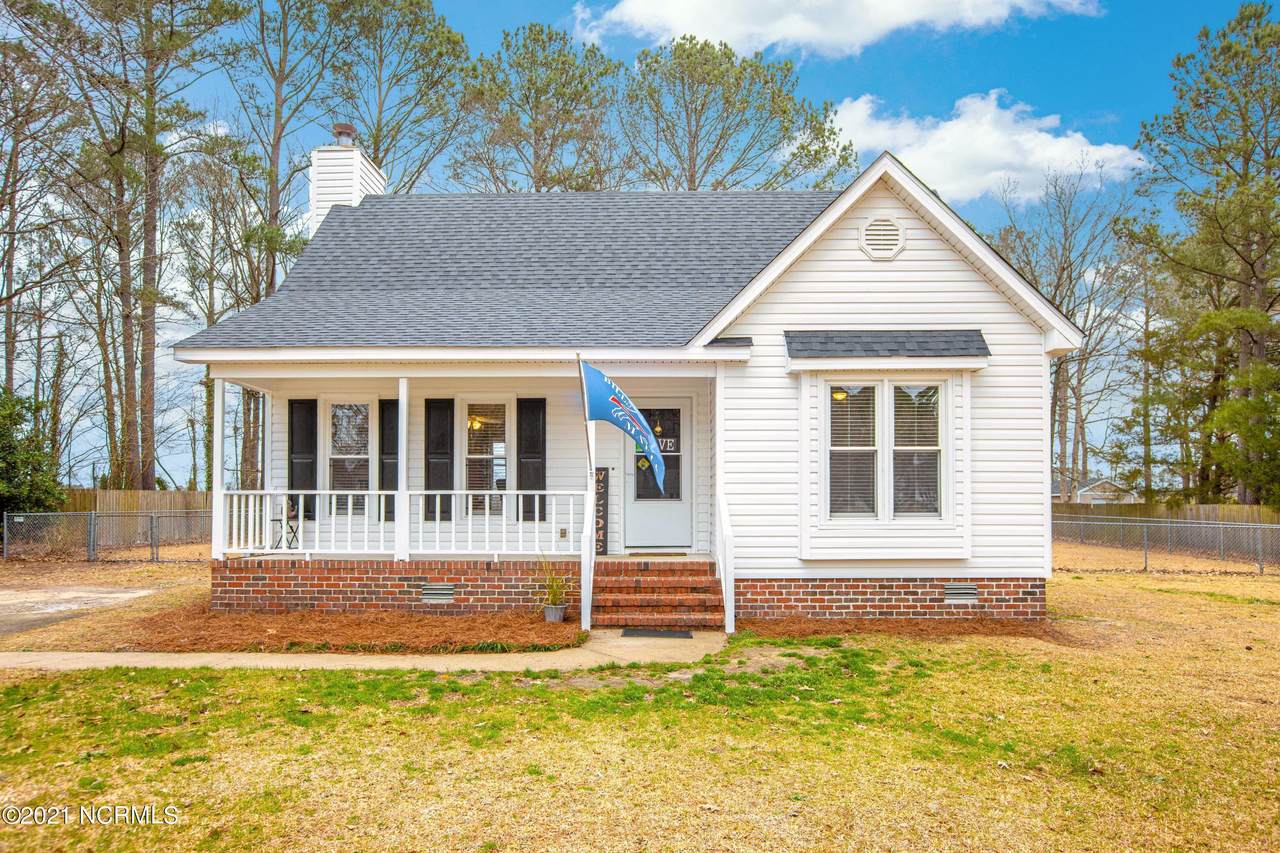 1364 Huckleberry Lane - Photo 1