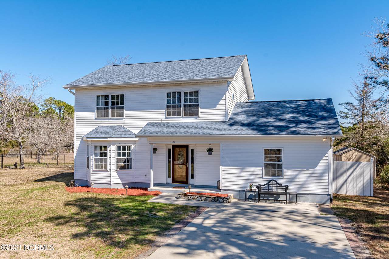 24 Pine Lake Road - Photo 1