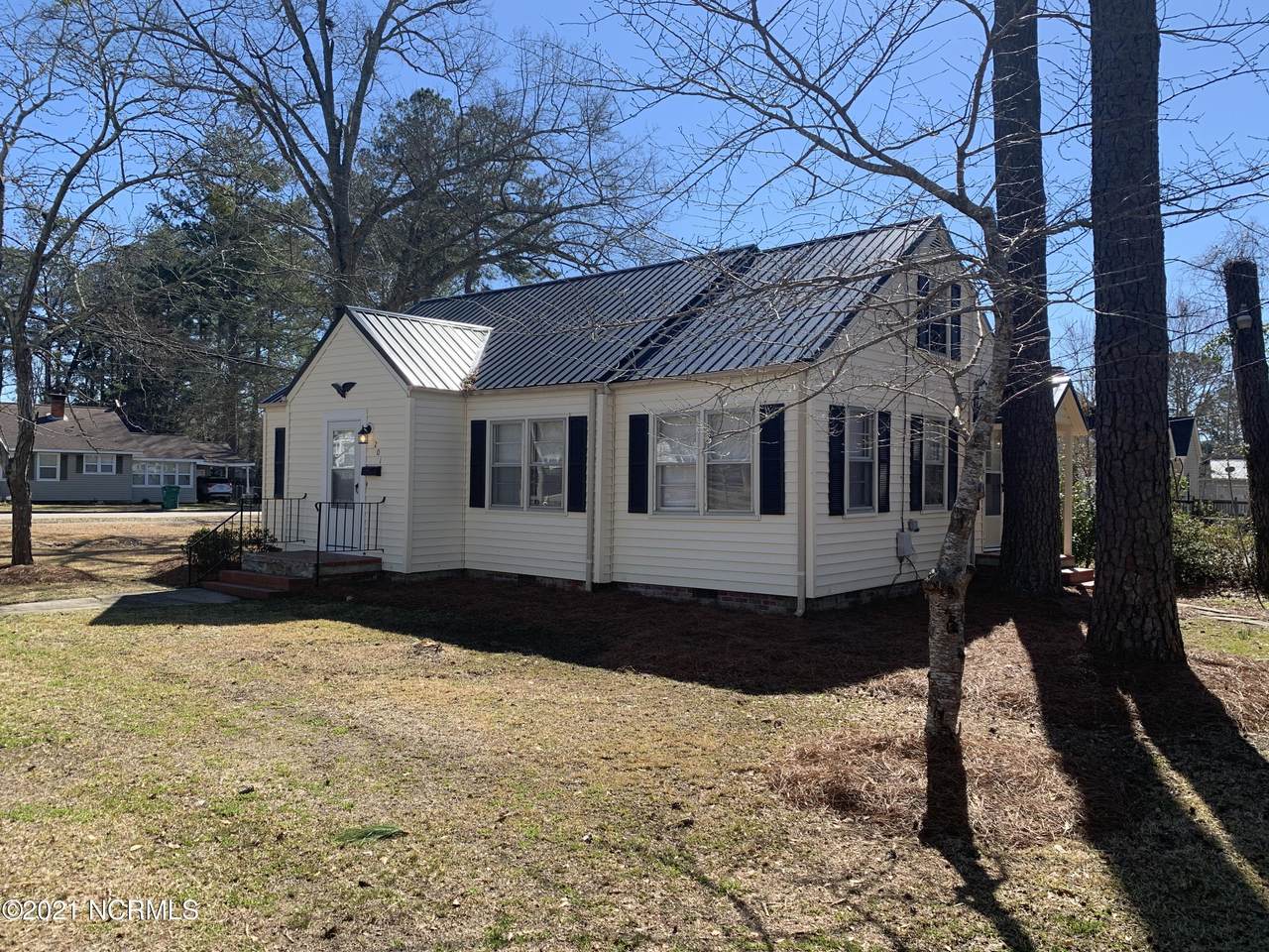 201 Burkhead Street - Photo 1