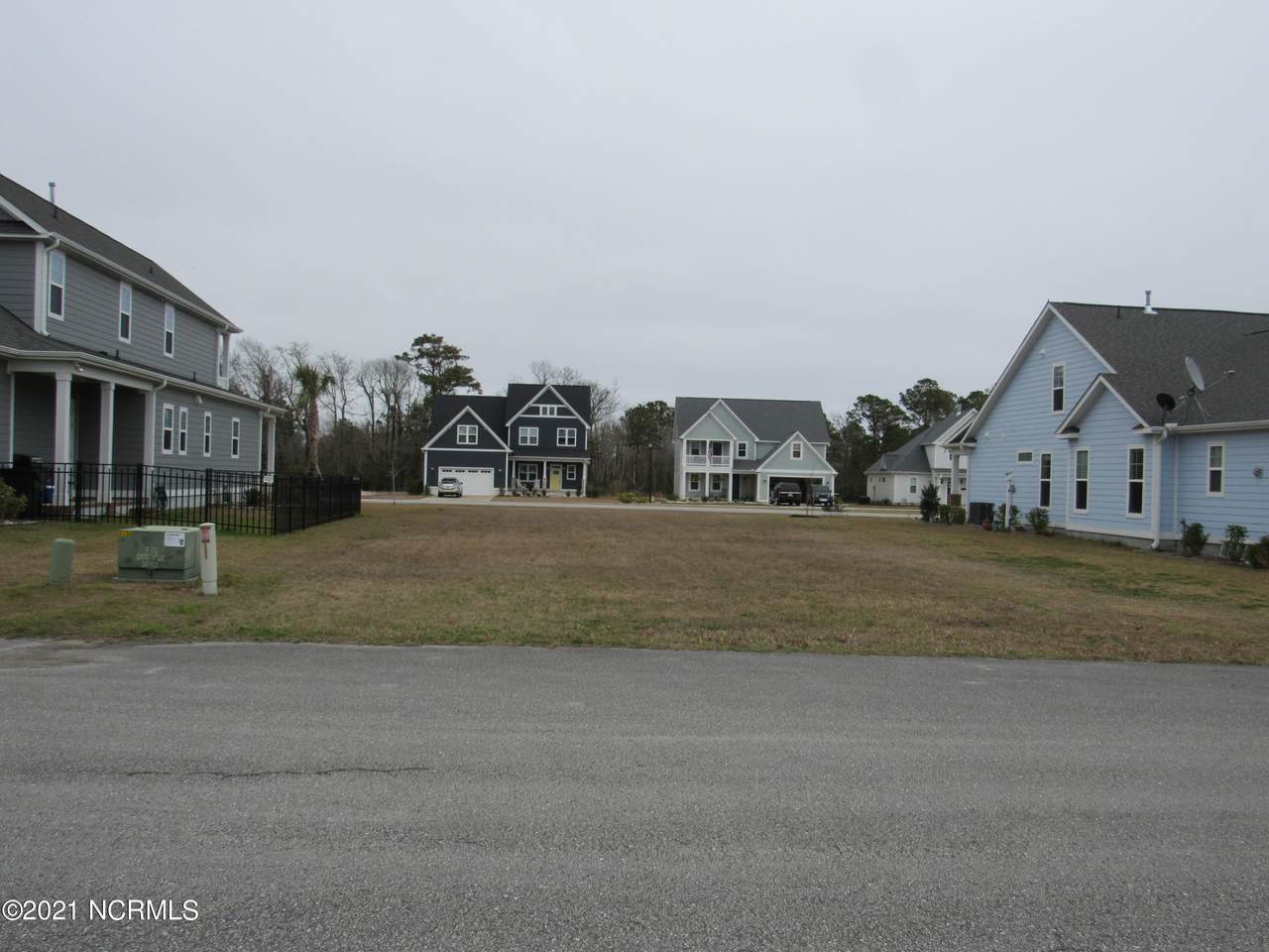 204 Bogue Harbor Court - Photo 1