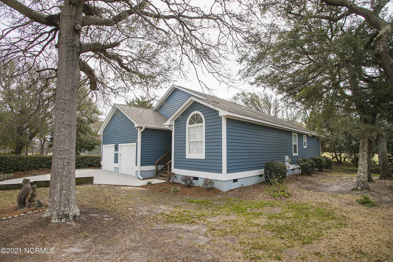 10 Fairway Drive - Photo 1