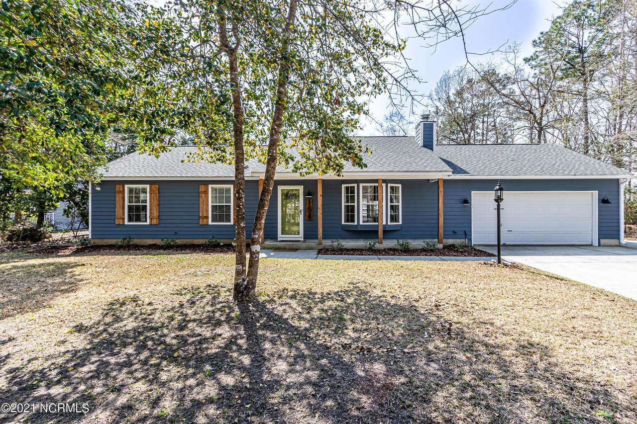 154 Longwood Drive - Photo 1