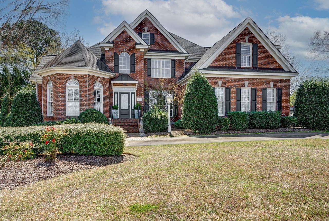 3205 Scarborough Lane - Photo 1