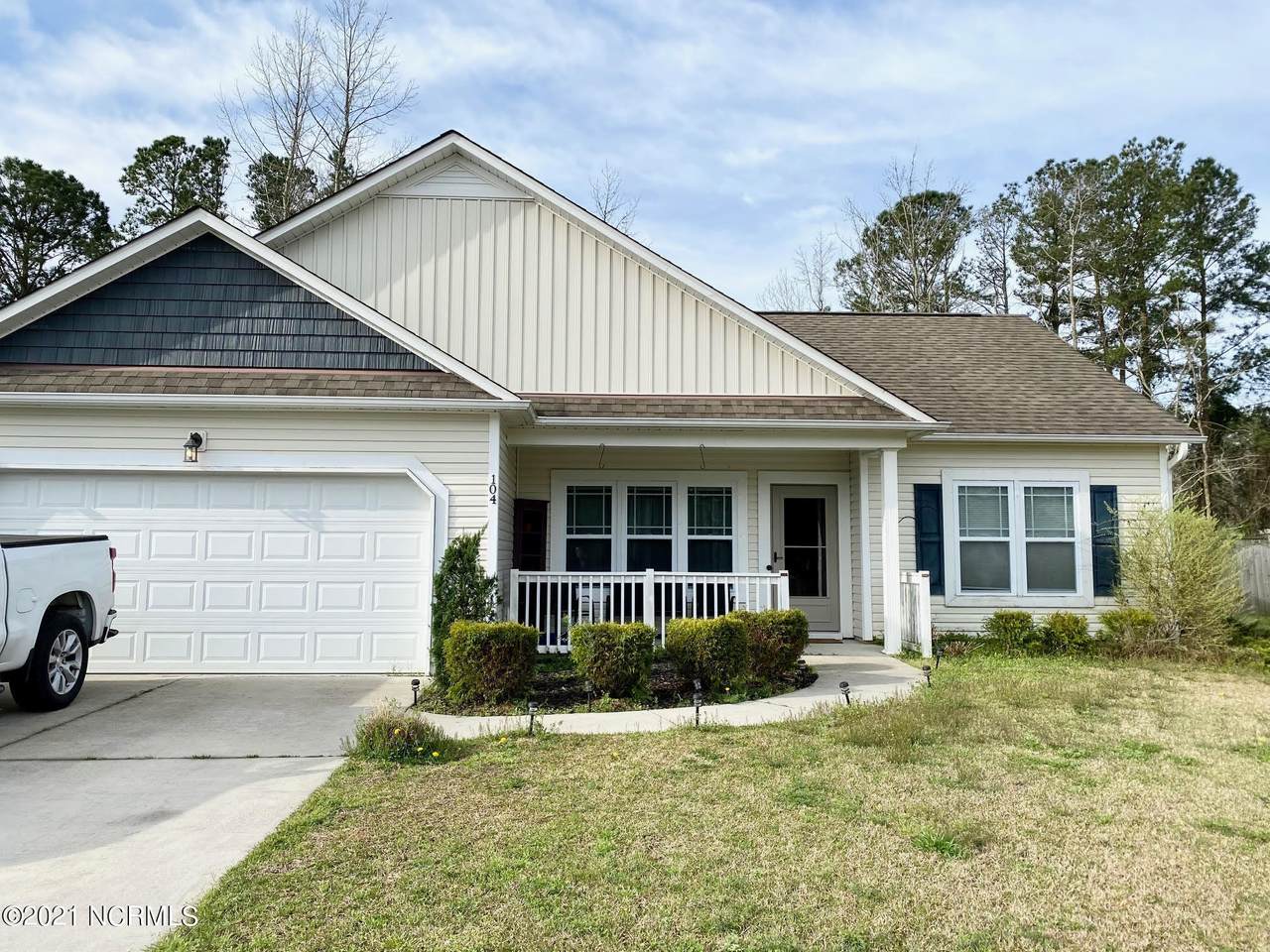 104 Ridge View Drive - Photo 1