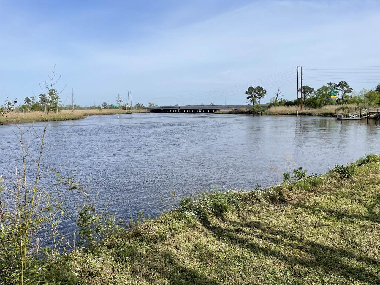 102 Riverview Drive - Photo 1