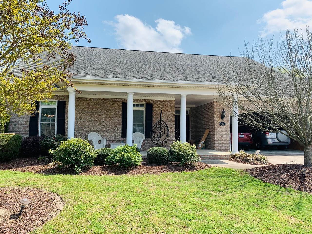 409 Raintree Drive - Photo 1