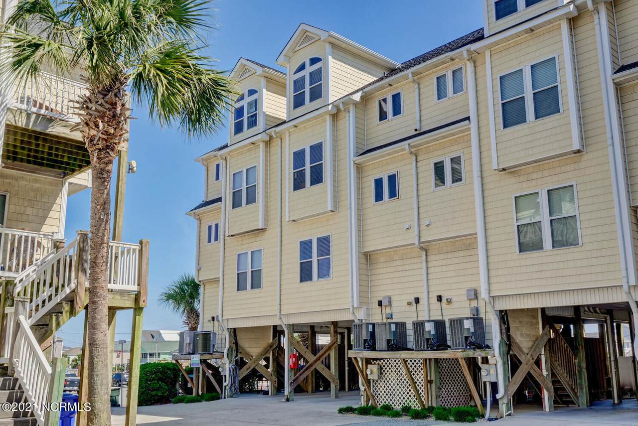 104 Summer Winds Place - Photo 1