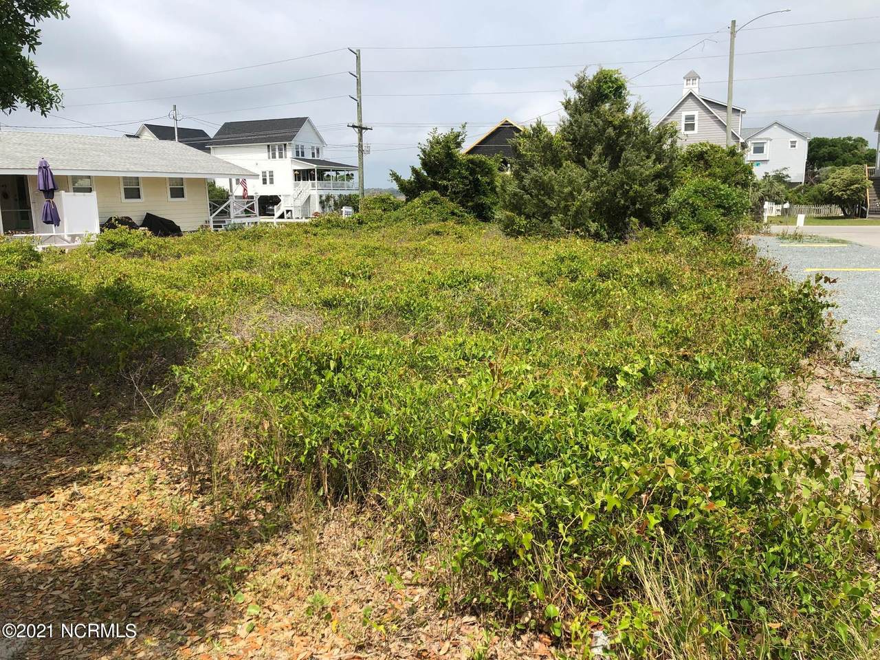 1102 Topsail Drive - Photo 1