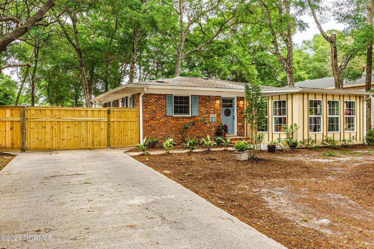 1623 Pierce Street - Photo 1