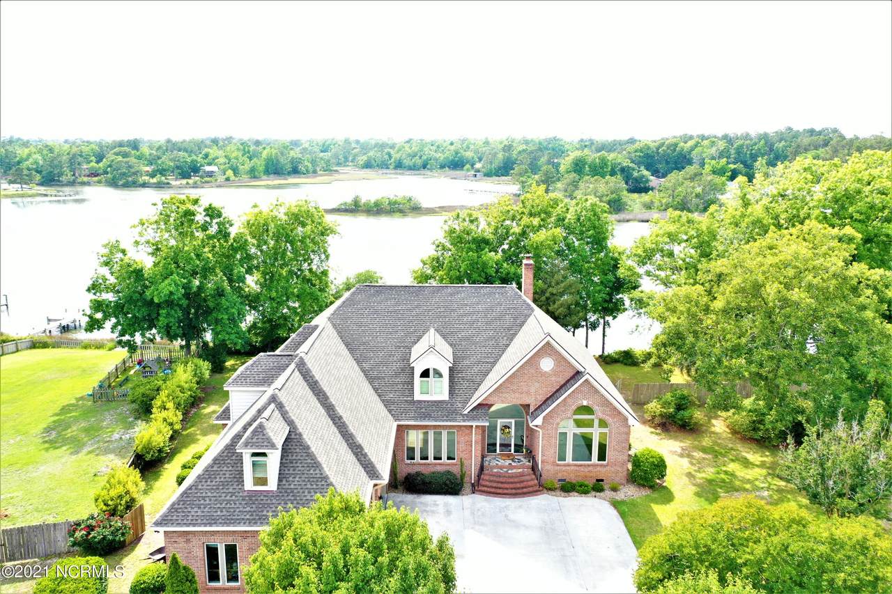 148 Leslie Court - Photo 1