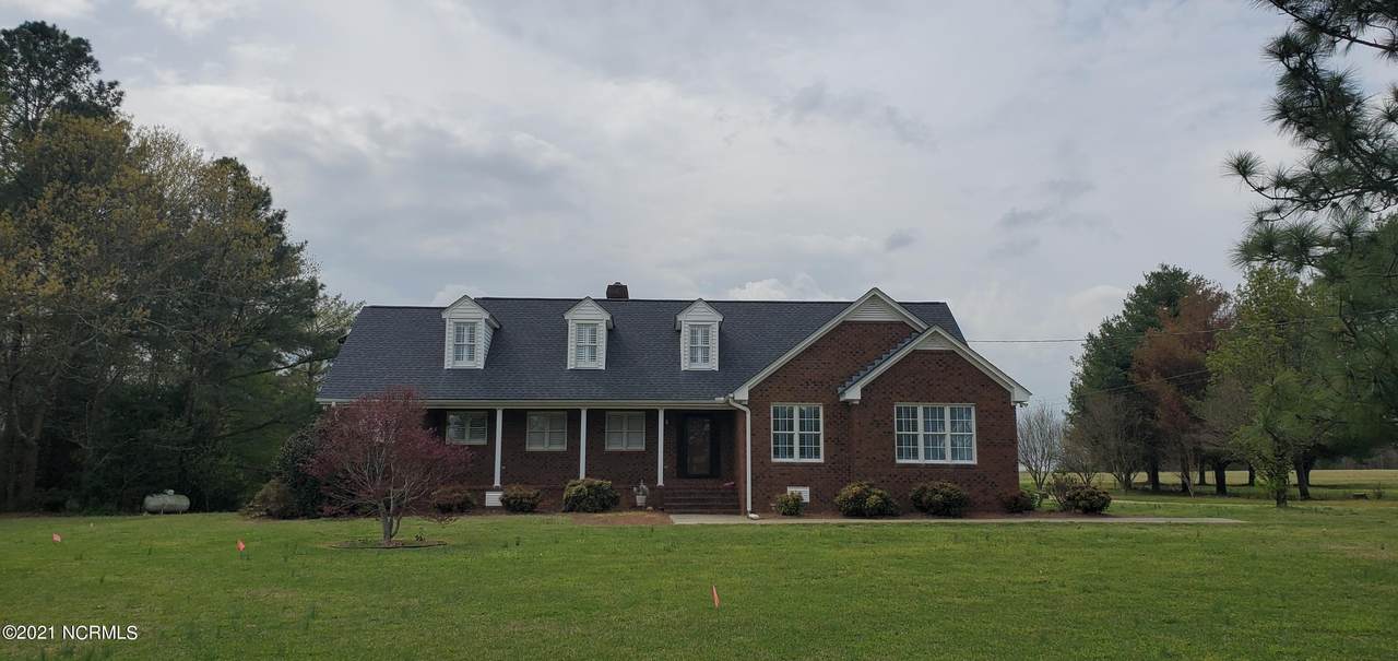 7662 High Road - Photo 1