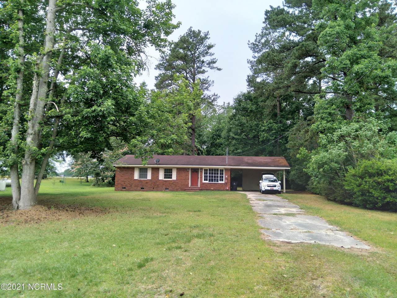 53 Hillcrest Road - Photo 1