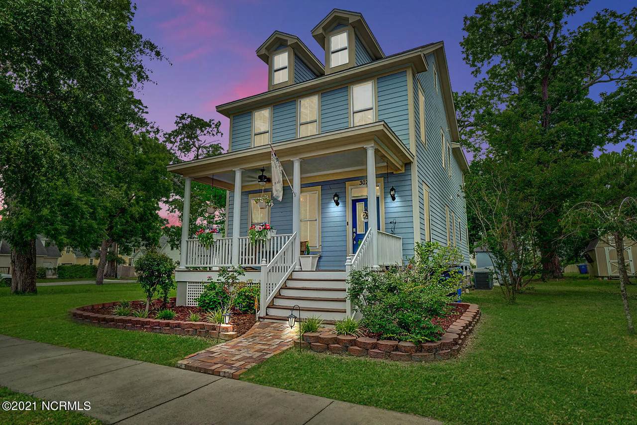 307 Railroad Street - Photo 1