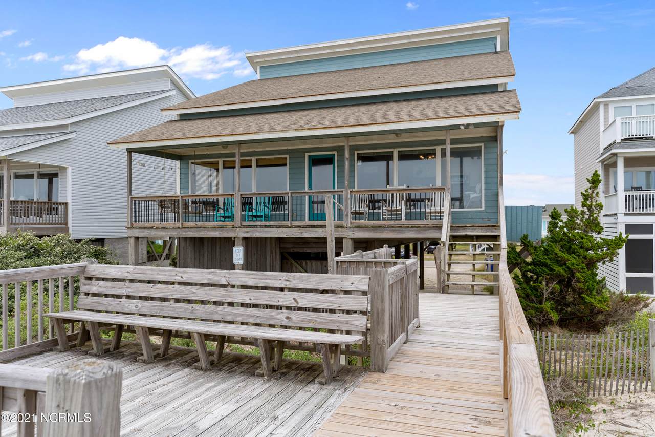1915 Beach Drive - Photo 1
