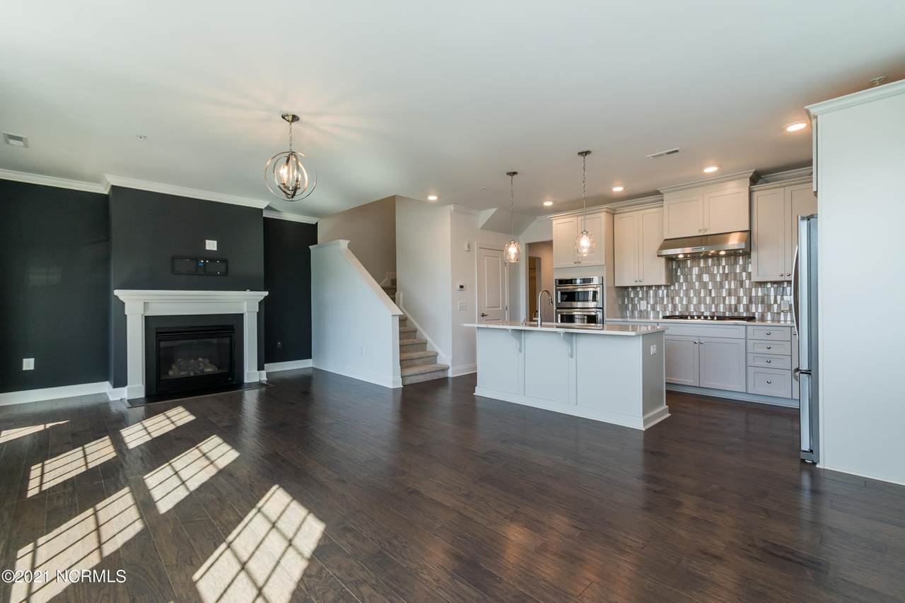 10210 Sablewood Drive - Photo 1